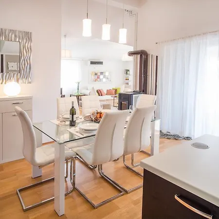 Apartment Ivana 2435 Malinska