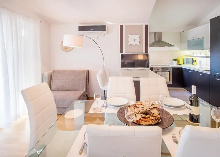 Apartman Ivana 2435 Malinska