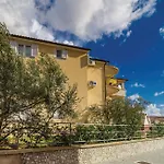 Apartamento Ivana 2435